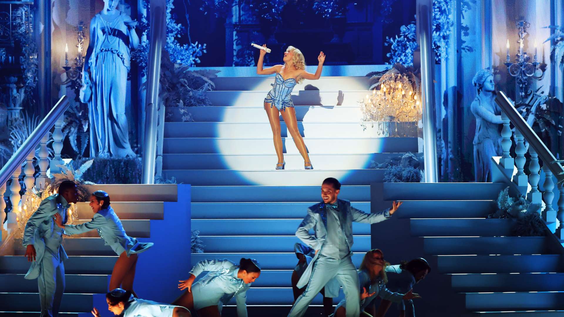 年帮助球队 年帮助球队