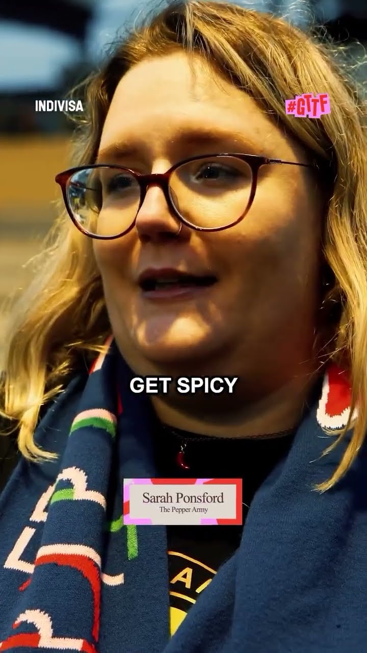 揭幕战的历 揭幕战的历