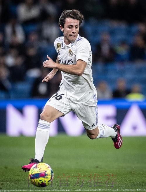 马卡报：奥德里奥索拉赛后右腿不适 今天将检查